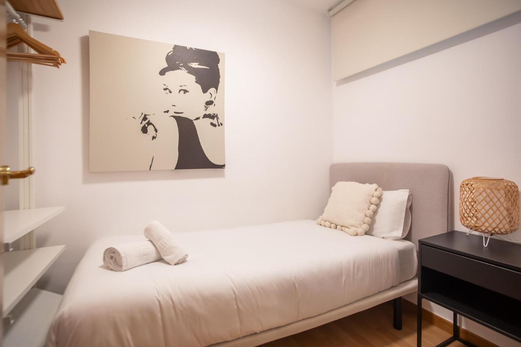 41Par1022 - Luminous Apartment In Sant Antoni — Photos 1